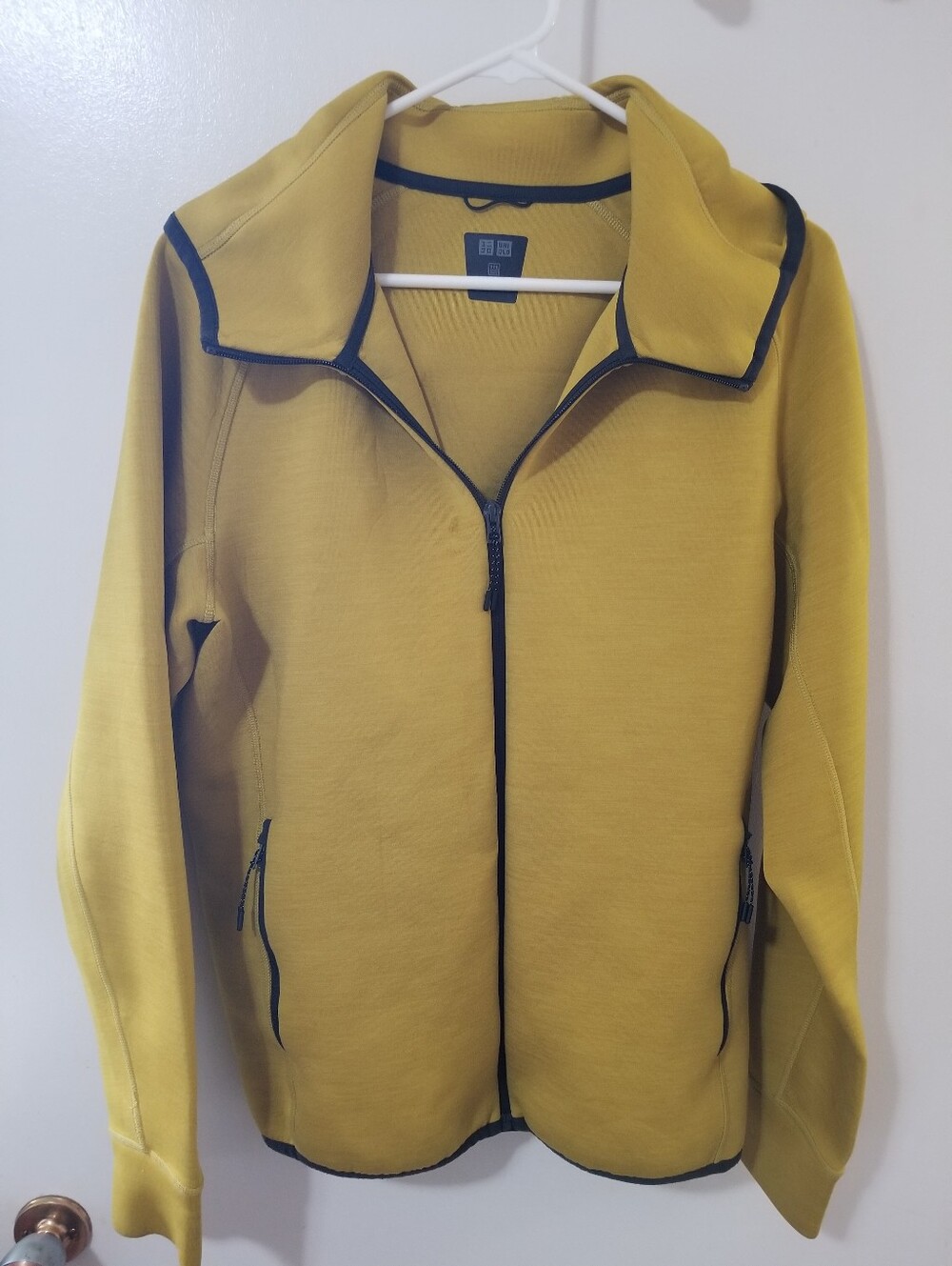 Uniqlo Dry Stretch Full Zip Jacket Mustard Yellow Medium